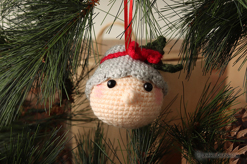 Mrs. Claus Crochet Ornament | Jen Hayes Creations